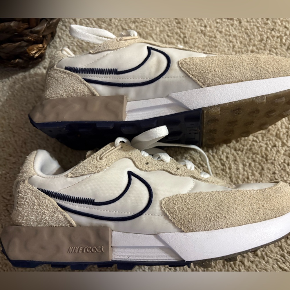 Nike Waffle fontanka style.
 Beige and navy.  Women’s size 8 - Picture 3 of 11